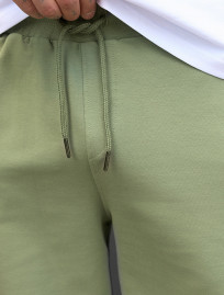 Spodenki Staff green logo