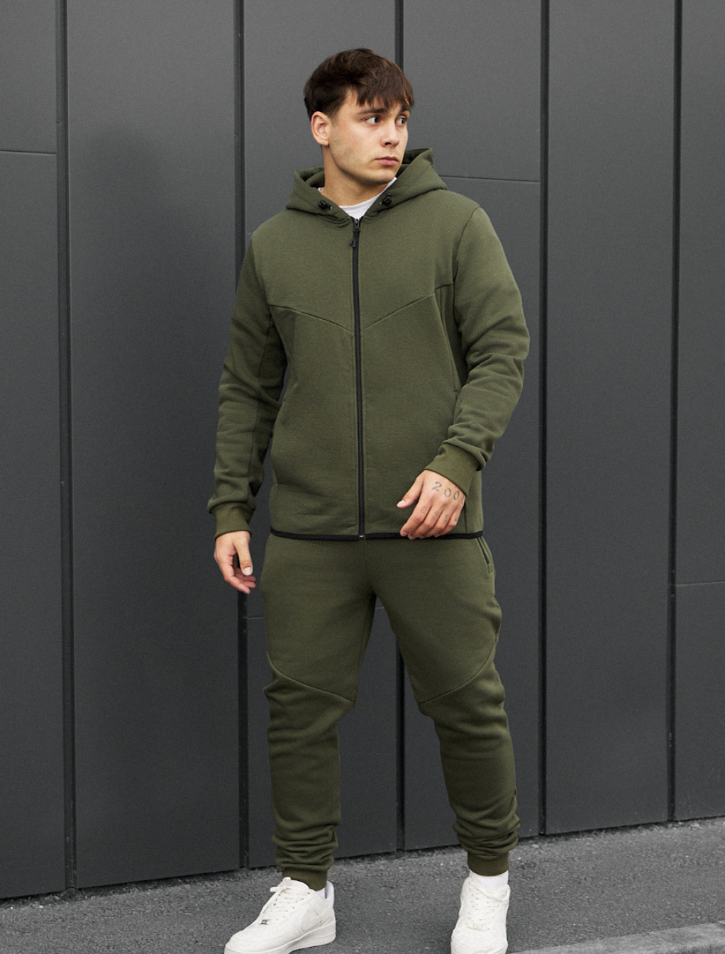 Dres Staff ni khaki fleece