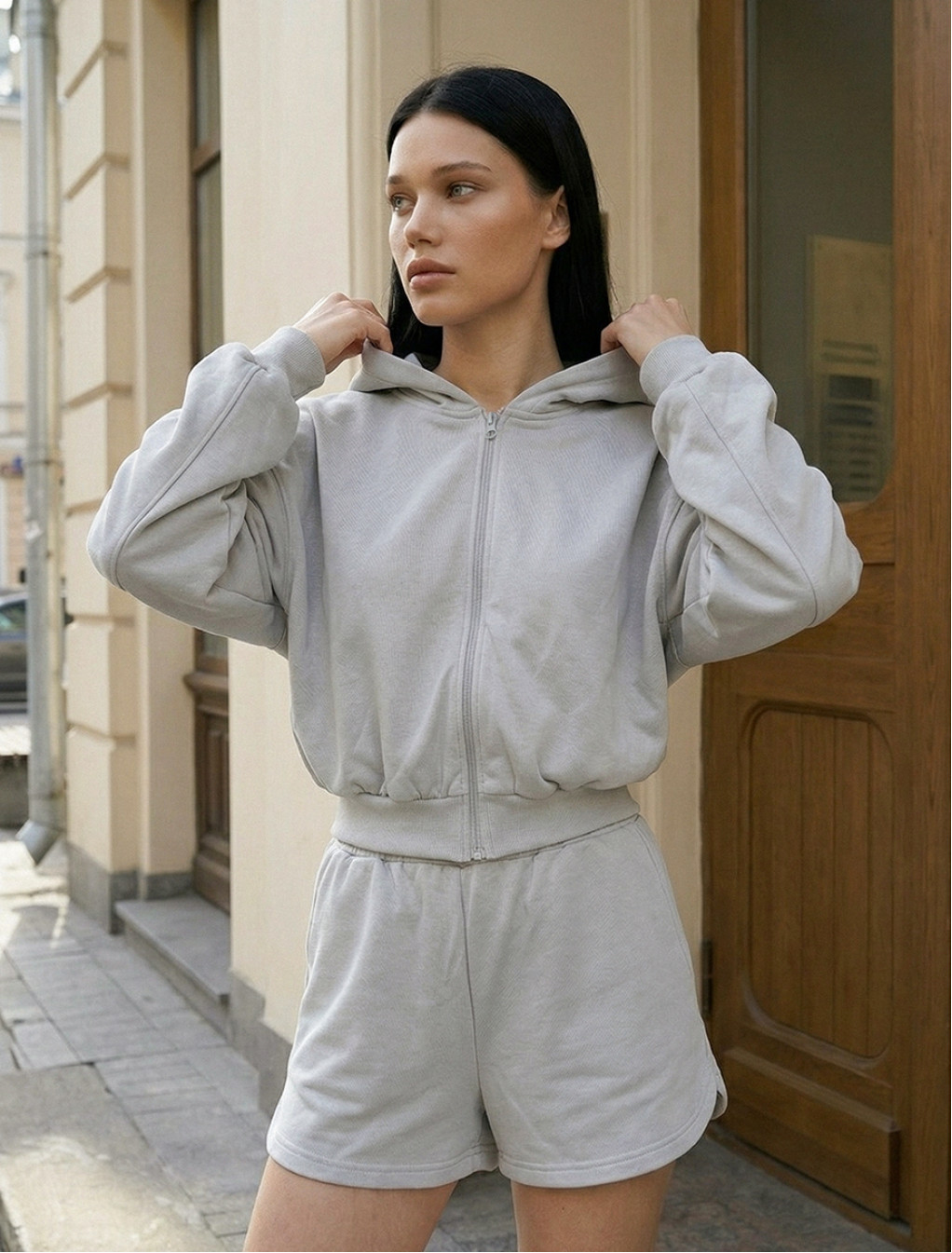 Komplet bluza + spodenki Staff fiz light gray
