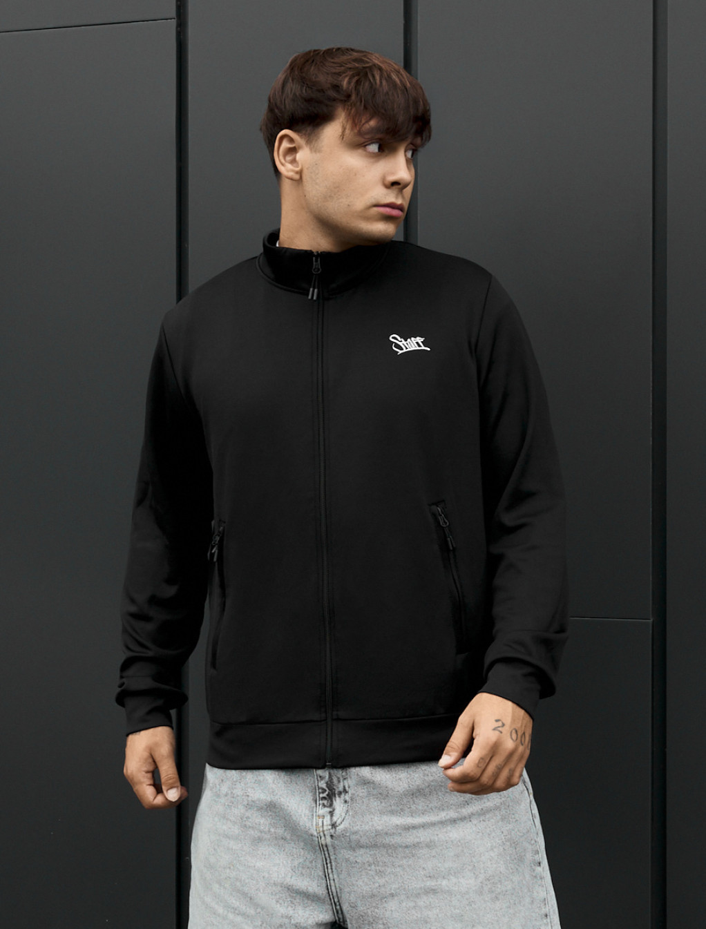 Olimpijka Staff ja logo black