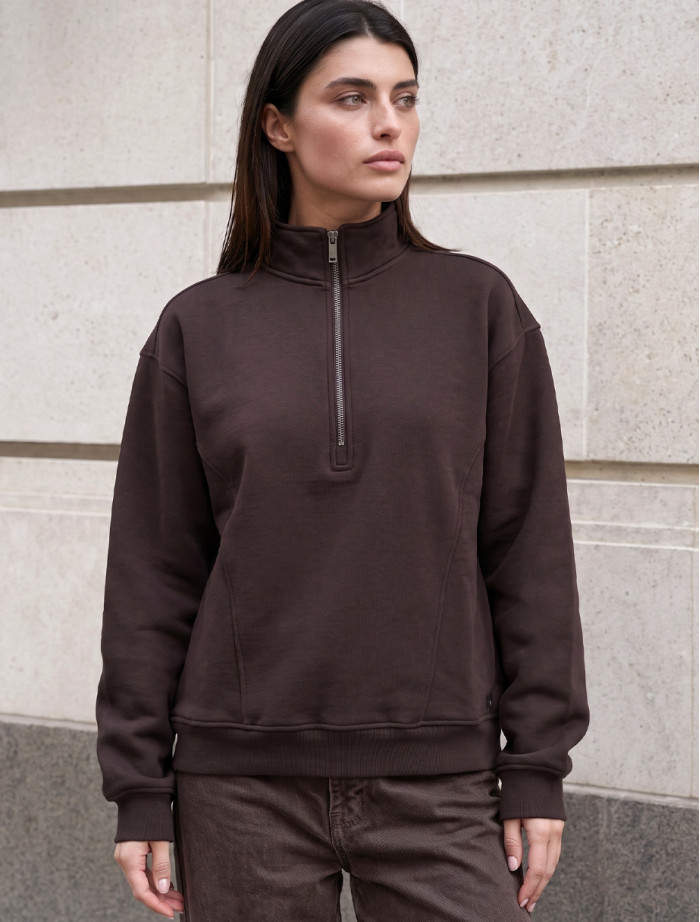 Olimpijka Staff jun brown oversize fleece