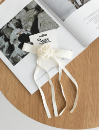 Spinka Staff white flower