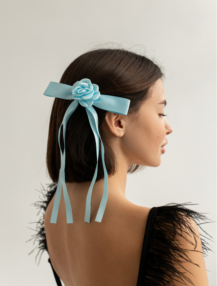 Spinka Staff light blue flower