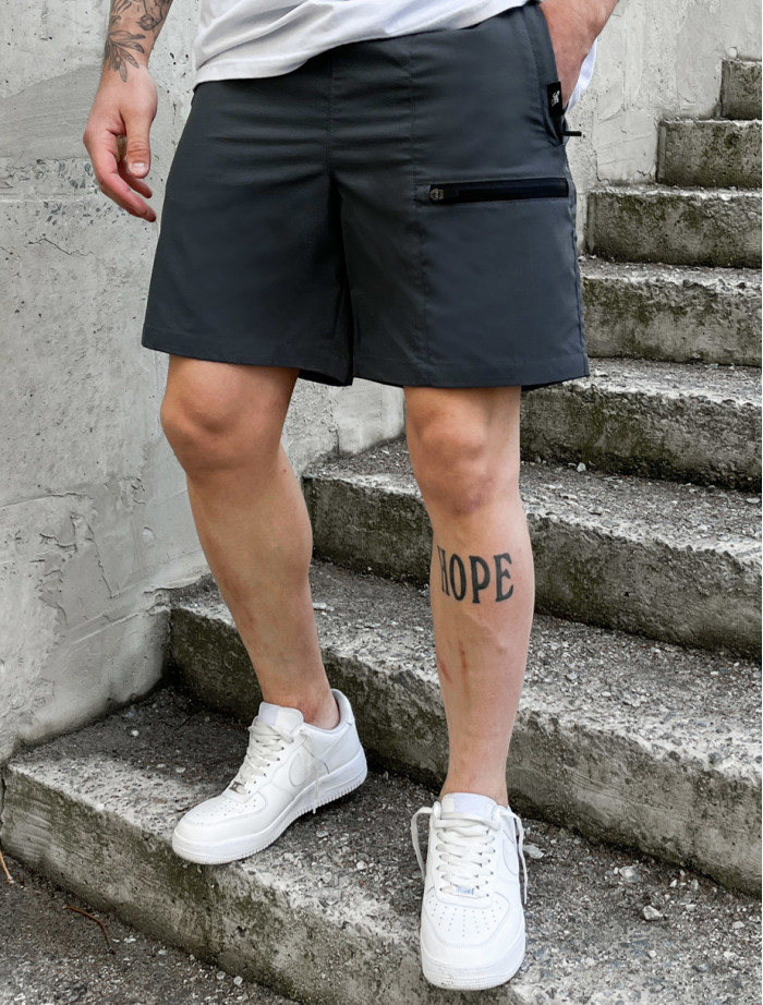 Spodenki Staff on gray