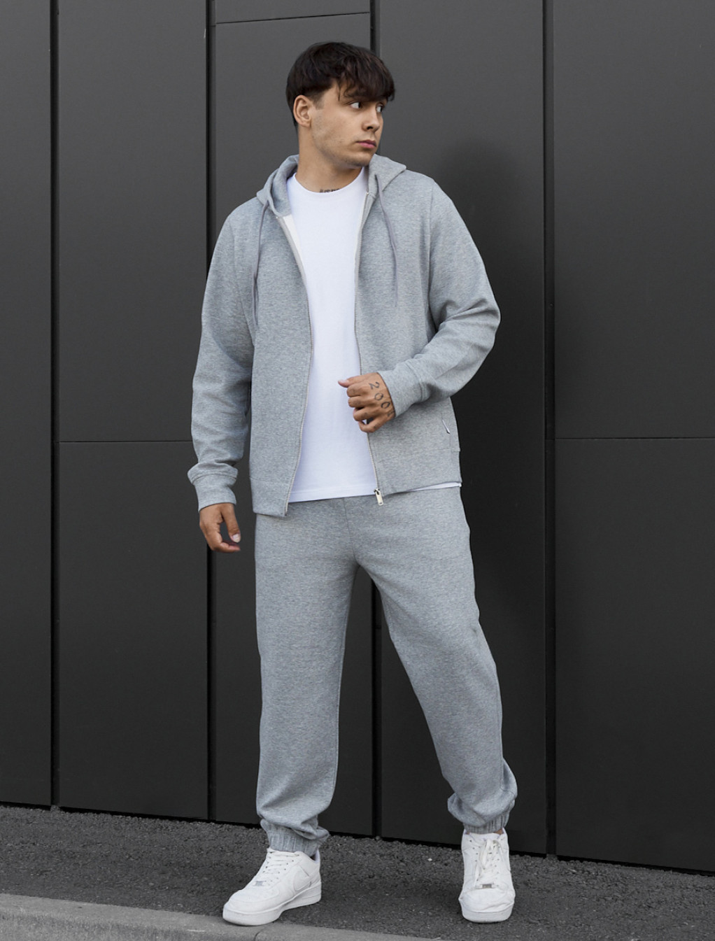 Dres Staff gam gray