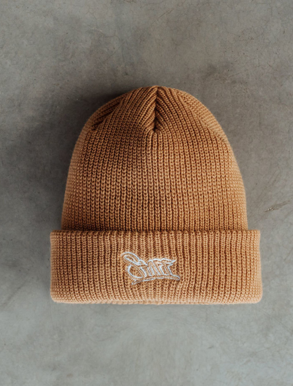 Czapka Staff 24 logo beige