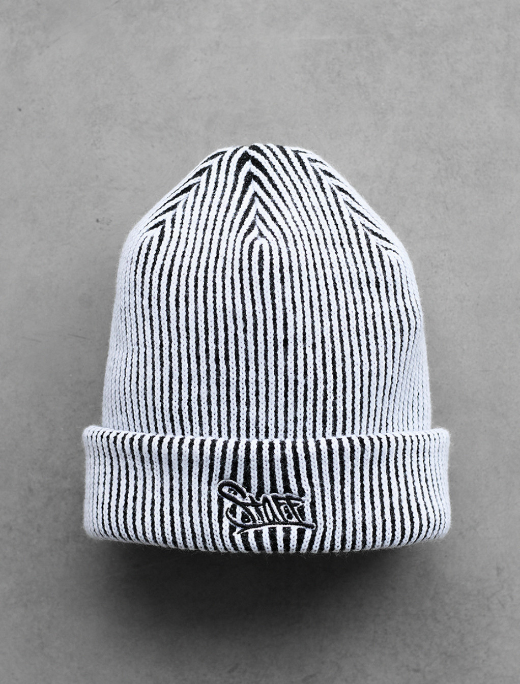 Czapka Staff white & black stripes logo