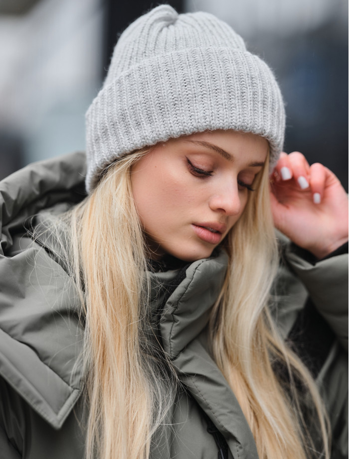 Czapka damska Staff 17 light gray