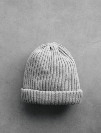 Czapka Staff 10 long light gray