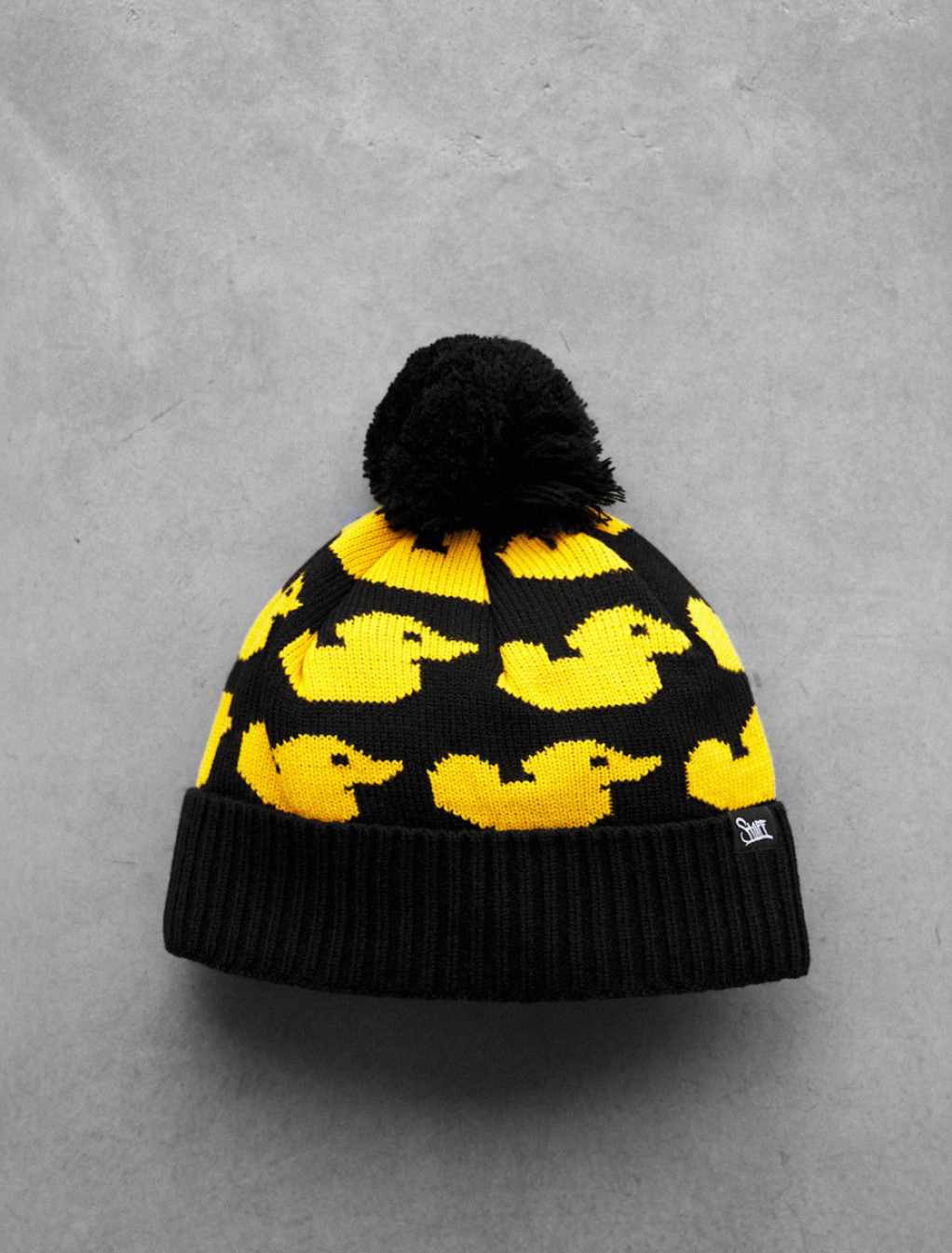 Czapka Staff duck pompon