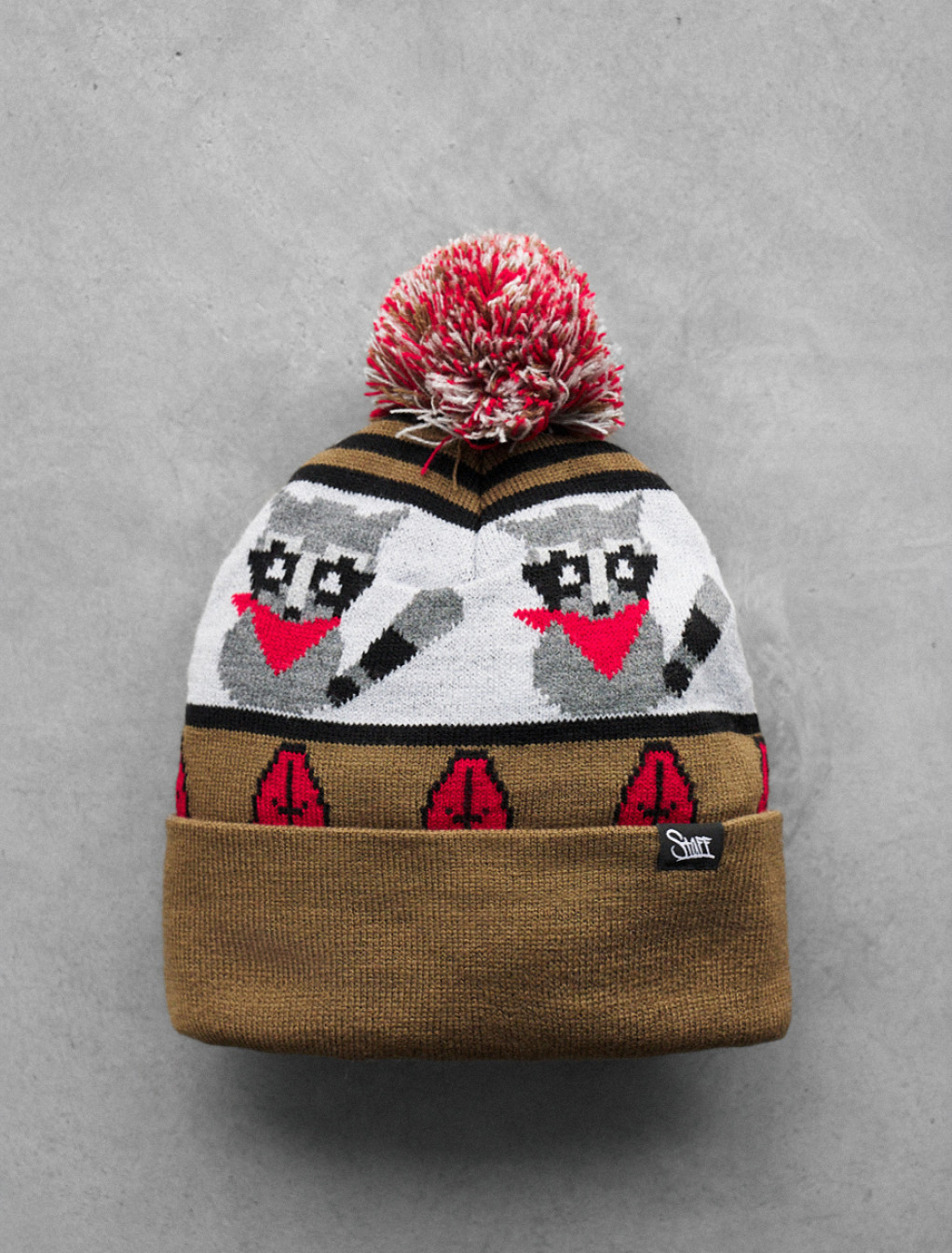 Czapka Staff raccoon pompon