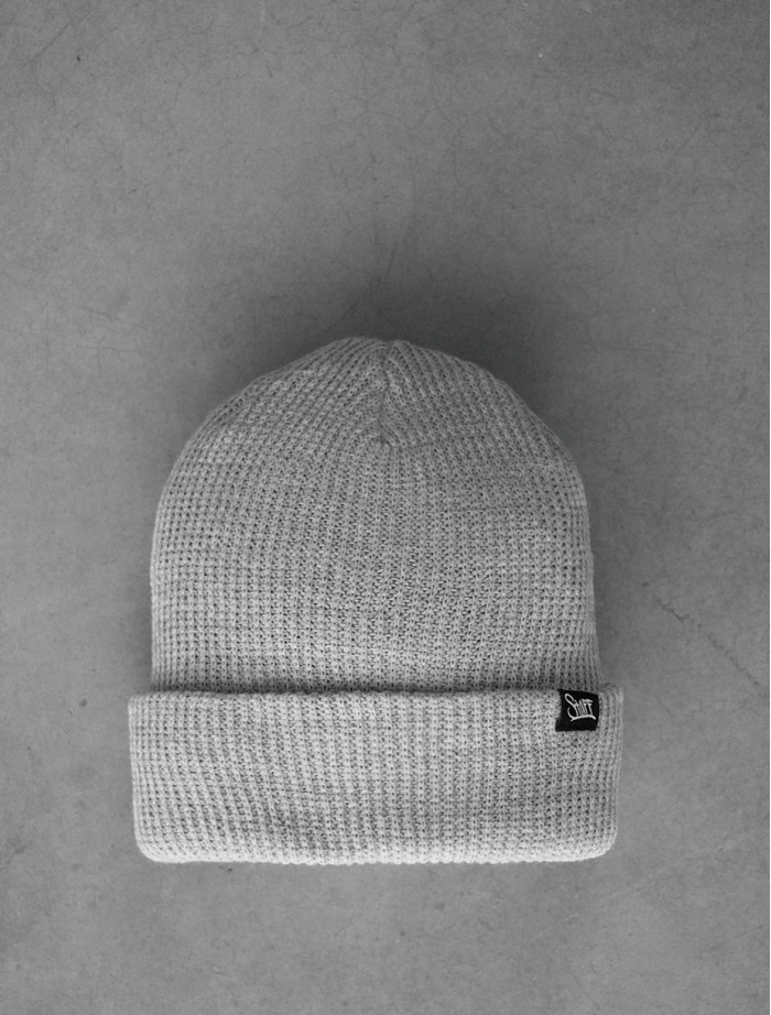 Czapka Staff 26 light gray