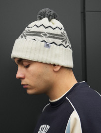 Czapka Staff white & gray pattern pompon