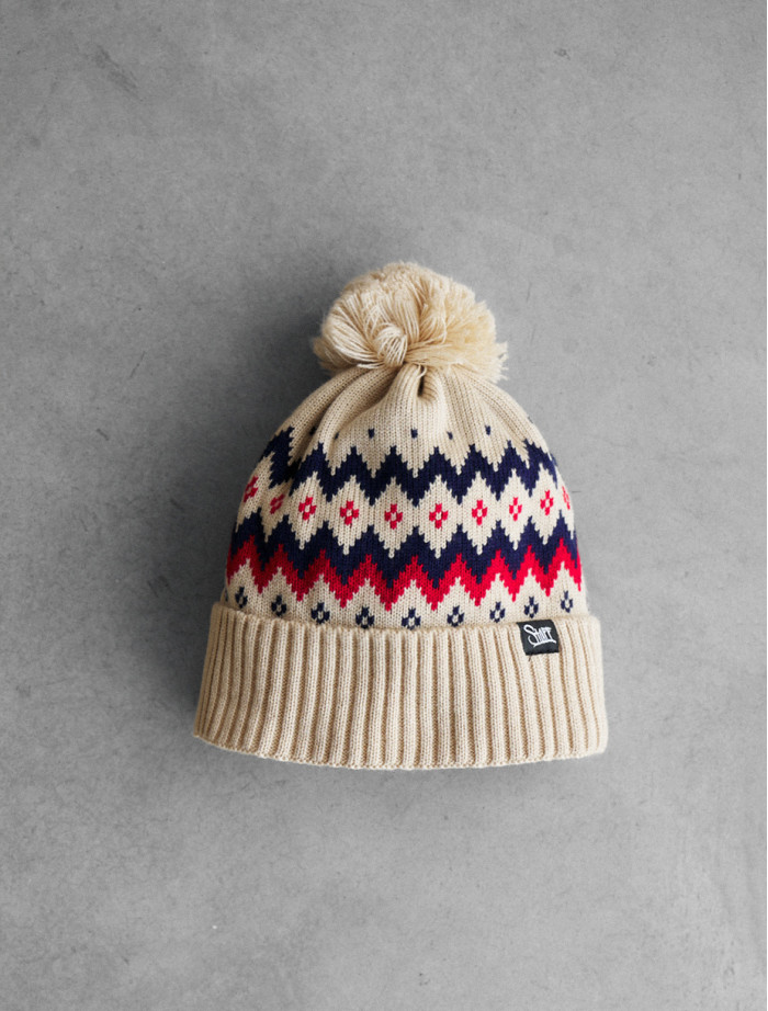 Czapka Staff beige pattern pompon