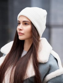 Czapka Staff 2 milk basic