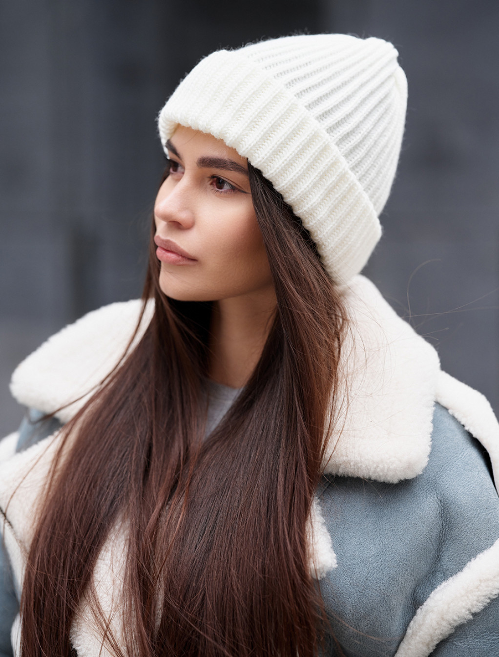 Czapka Staff 17 milk