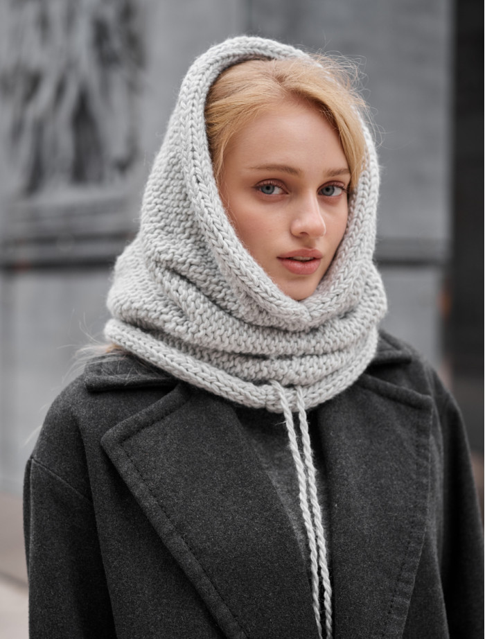 Szalik Staff 10 light gray