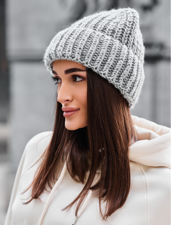 Czapka Staff 4 light gray