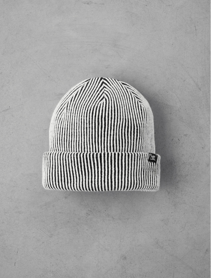 Czapka Staff white & black stripes