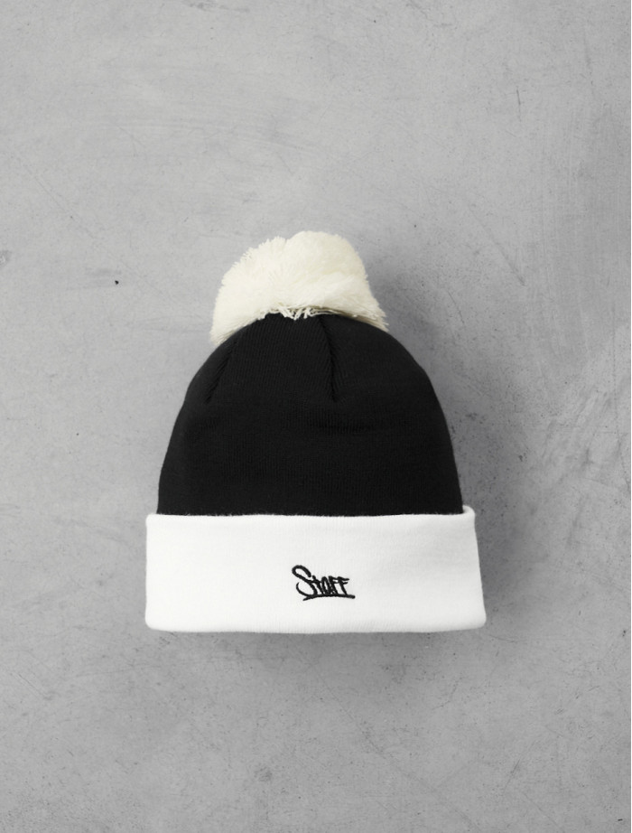 Czapka Staff black & white logo pompon