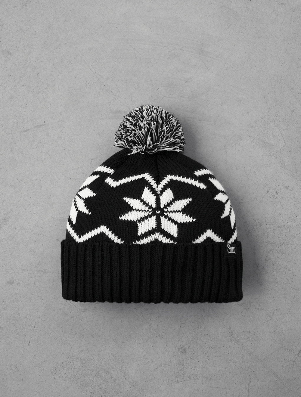 Czapka Staff black & white pattern pompon