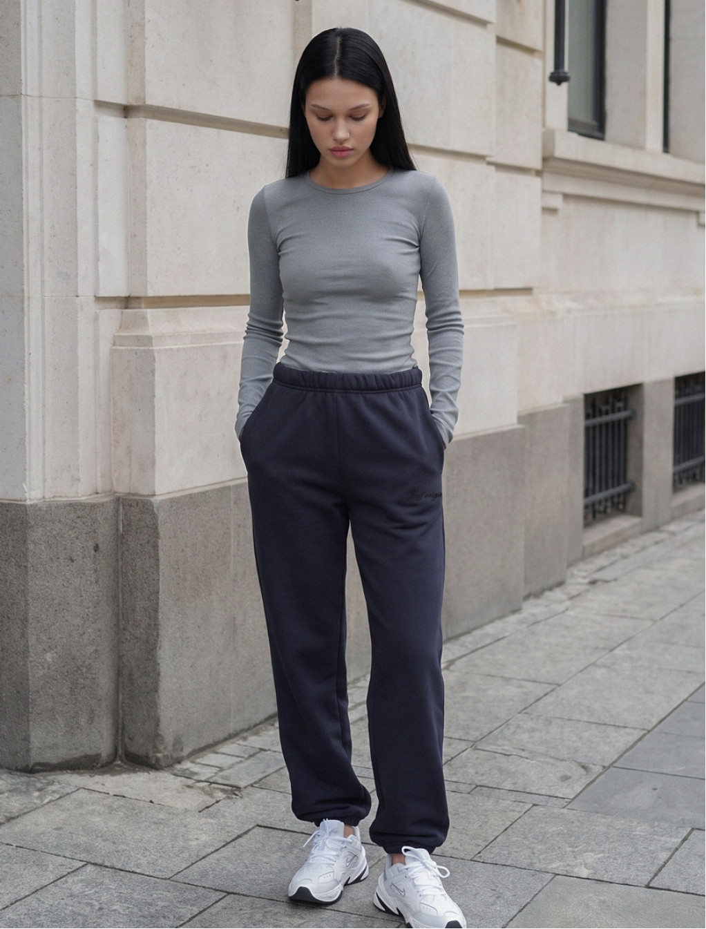 Spodnie dresowe Staff ki dark gray logo fleece