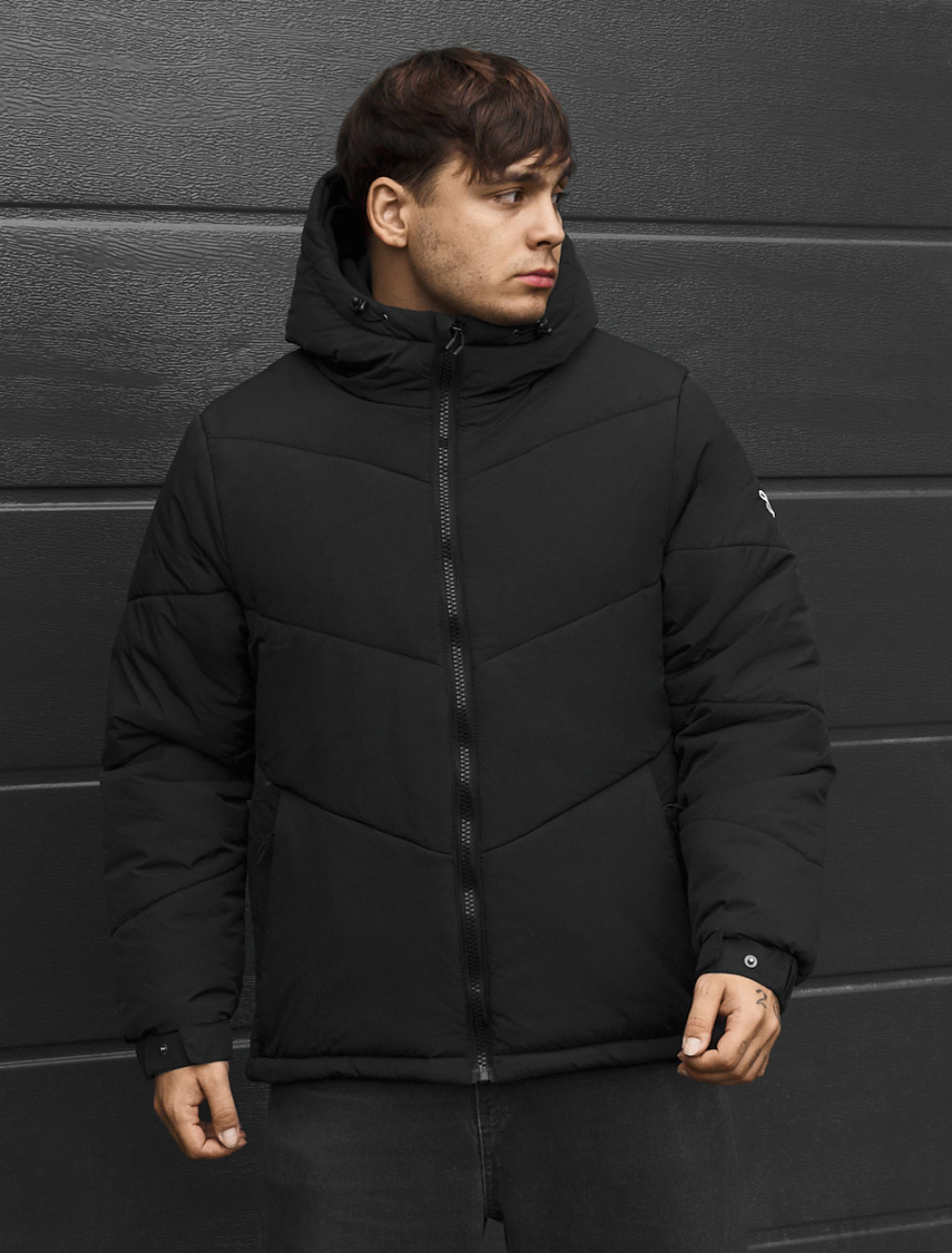 Kurtka Staff os logo black