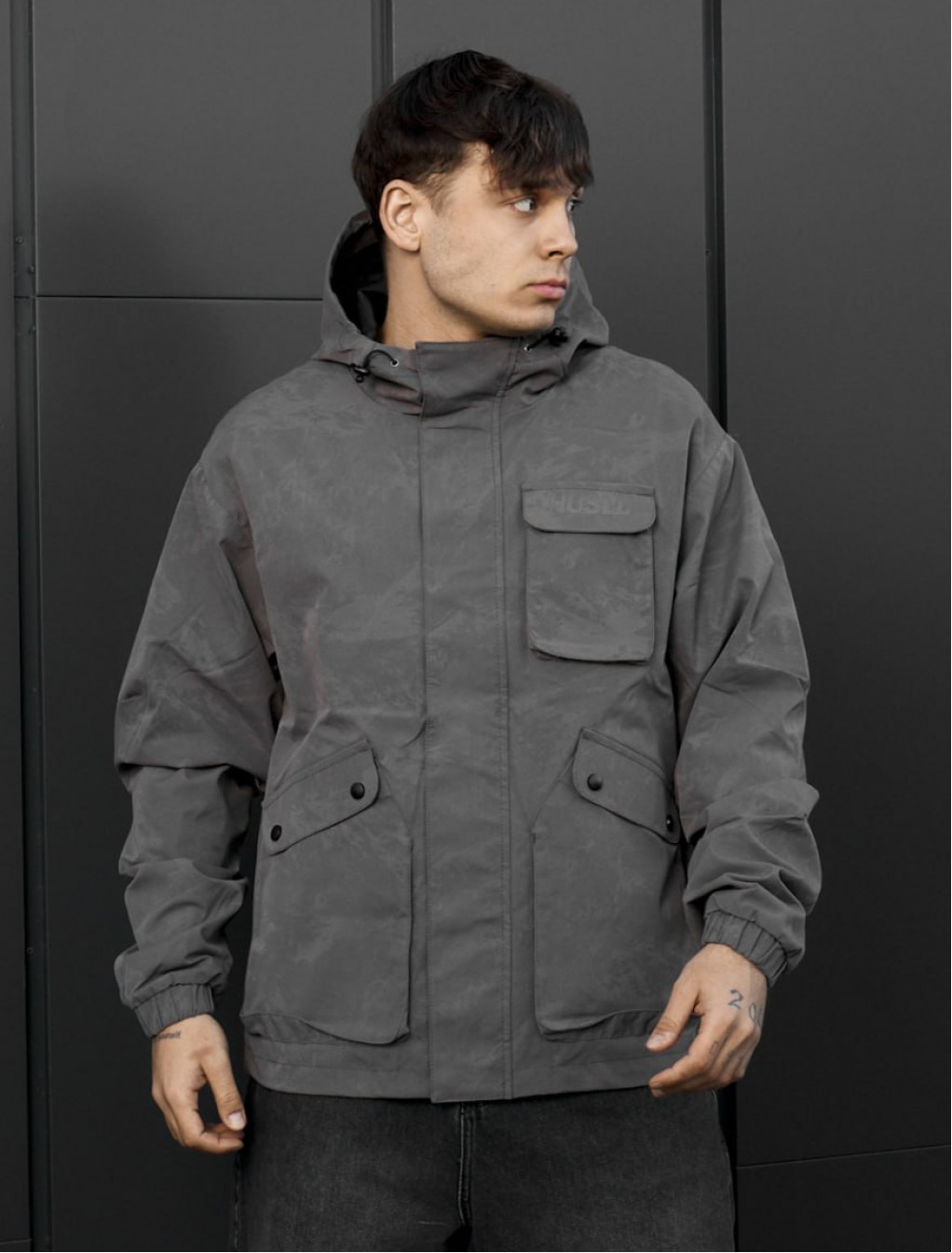 Wiatrówka Staff x Husll camo gray logo reflective