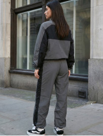 Dres Staff vs dark gray & black