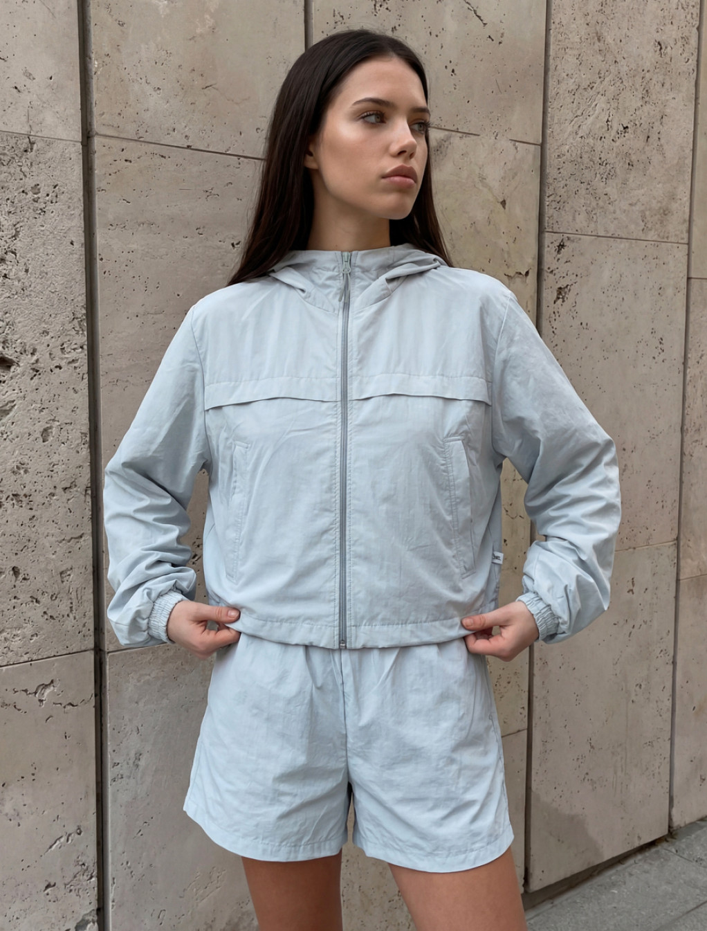 Komplet wiatrówka + spodenki Staff lio light gray