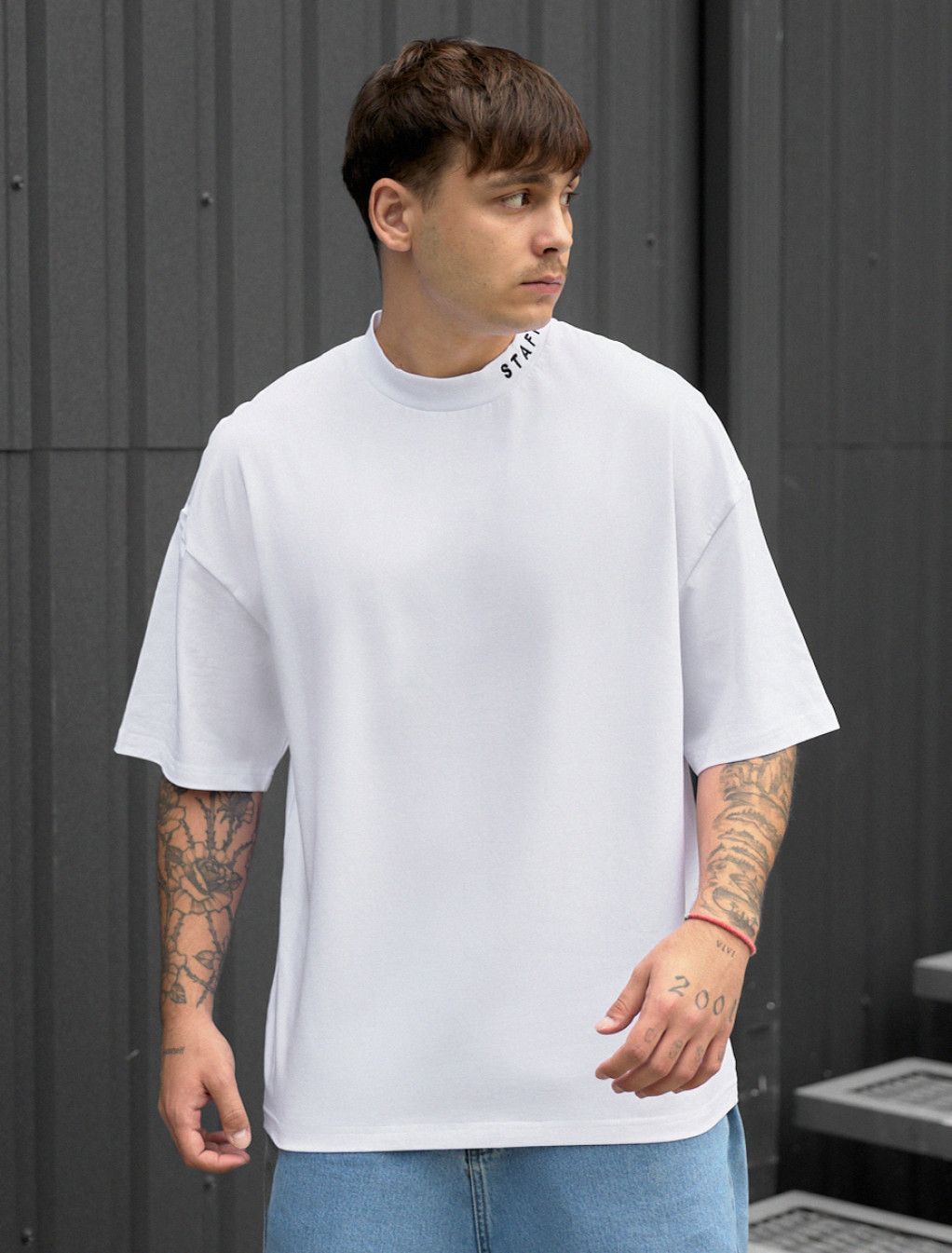 Koszulka Staff logo neck 2 oversize