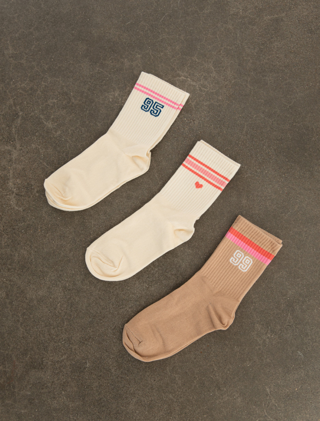 Skarpety Staff mix beige (r.36-39) (trzy pary)