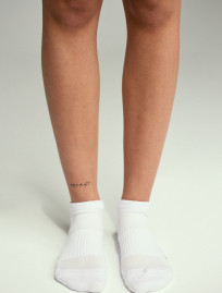 Skarpety Staff logo white