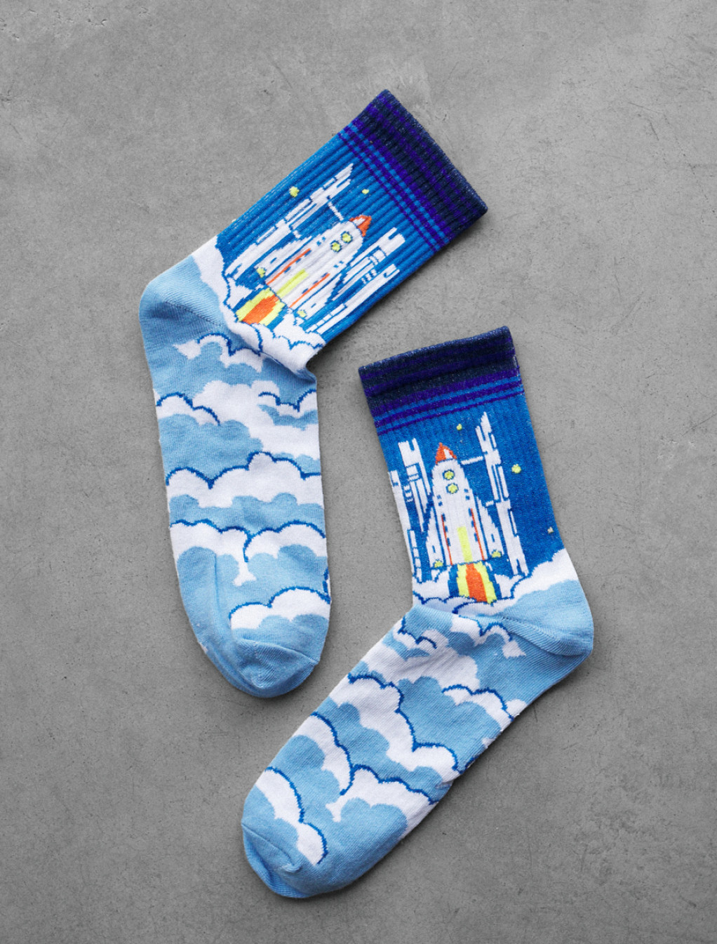 Skarpety Staff shuttle