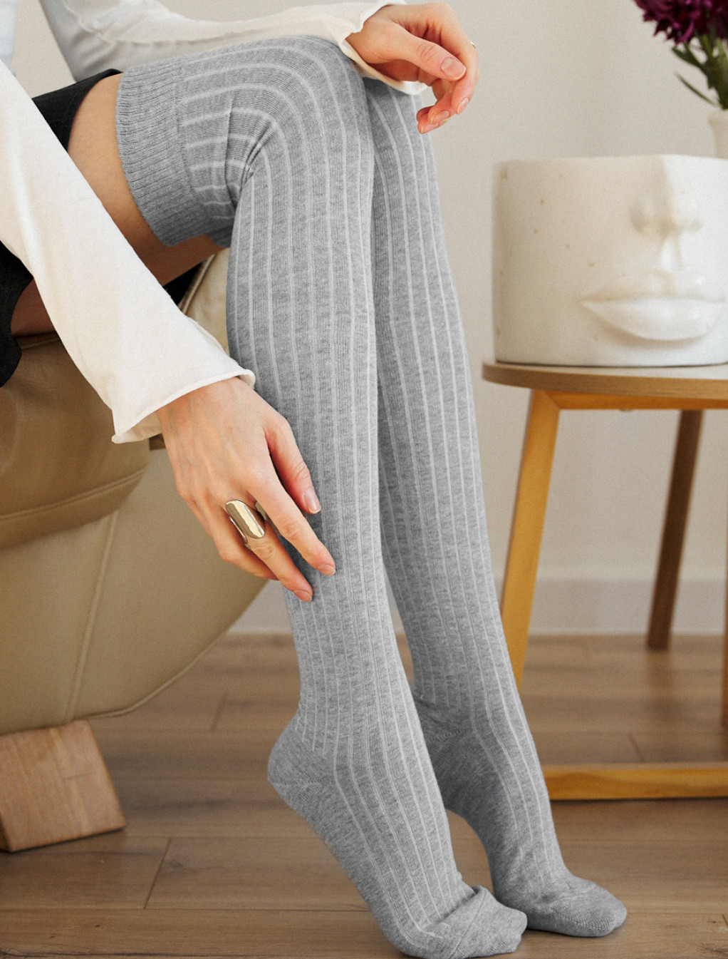 Skarpety Staff light gray logo