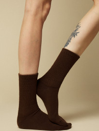 Skarpety Staff brown logo