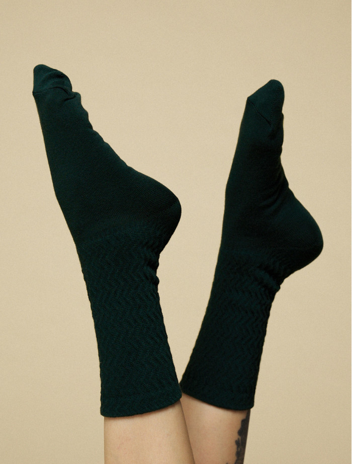 Skarpety Staff dark green logo