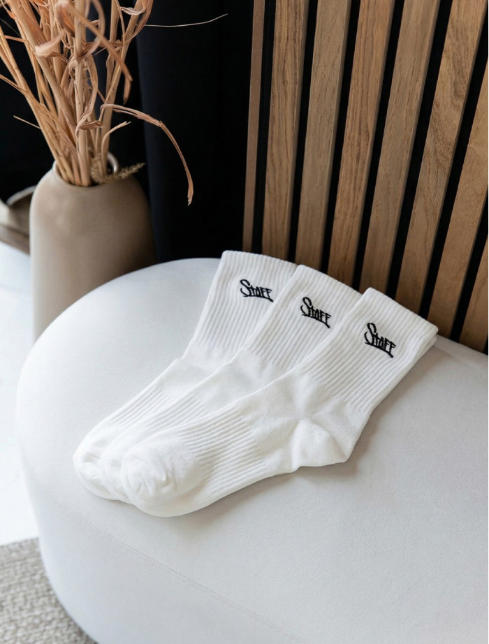 Skarpety Staff white logo (trzy pary) (r.36-38)