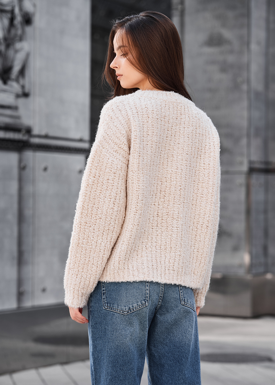 Sweter Staff gi milk oversize