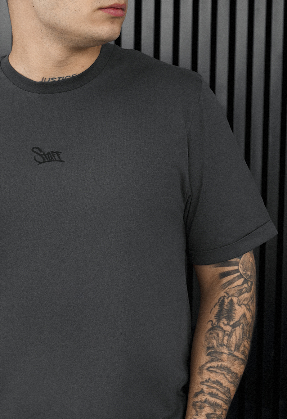 Koszulka Staff dark gray logo
