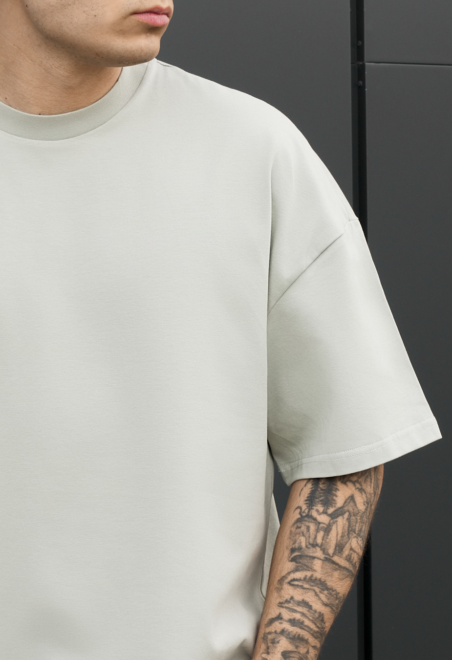 Koszulka Staff light olive oversize