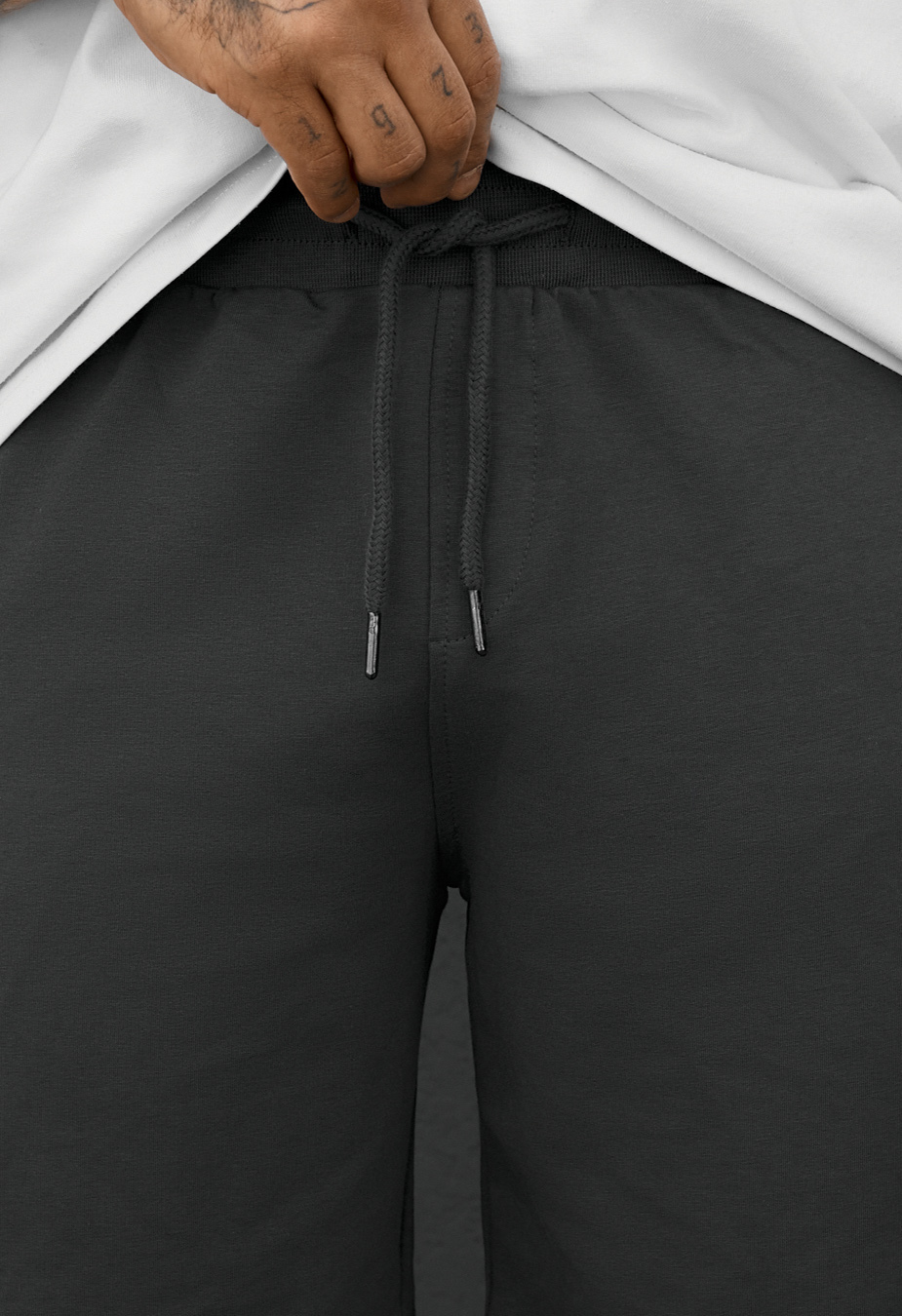 Spodenki Staff dark gray logo