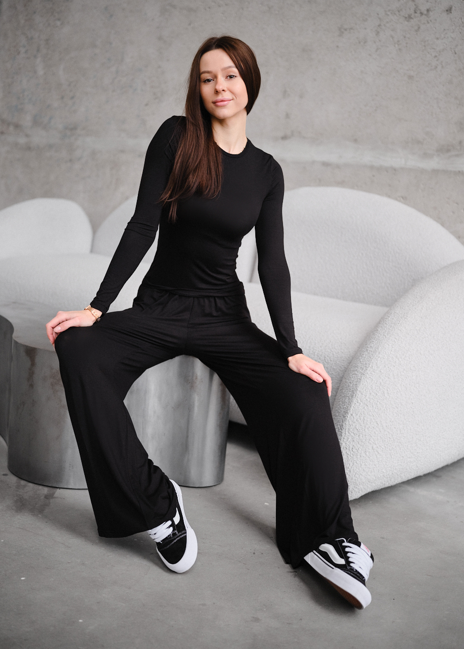 Dres Staff ved black