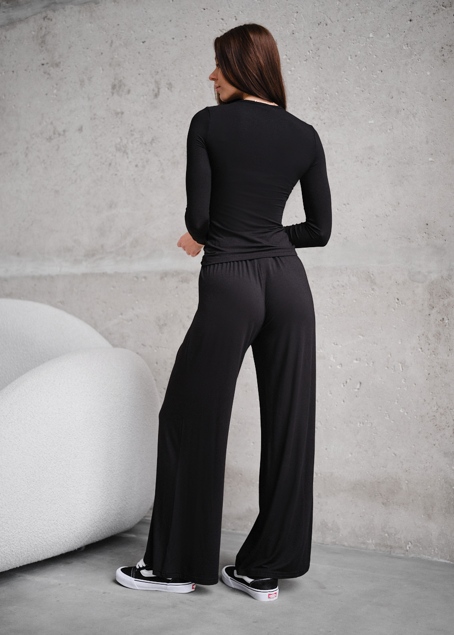 Dres Staff ved black