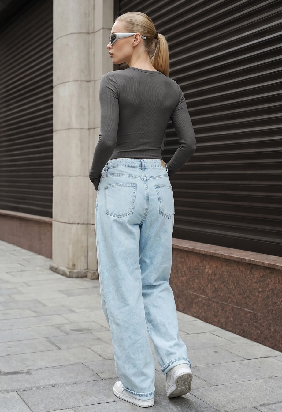 Body Staff q gray