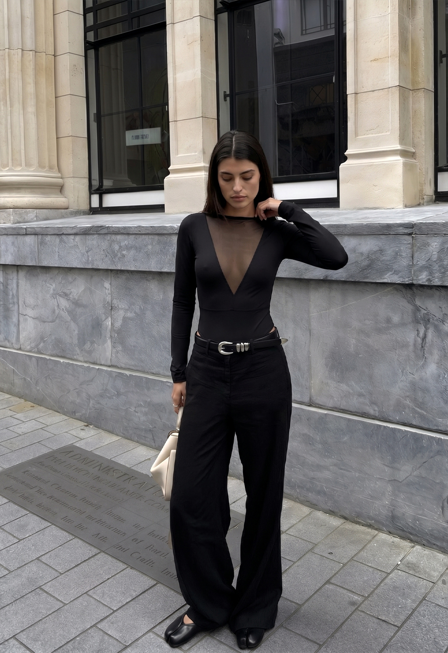 Body Staff en black