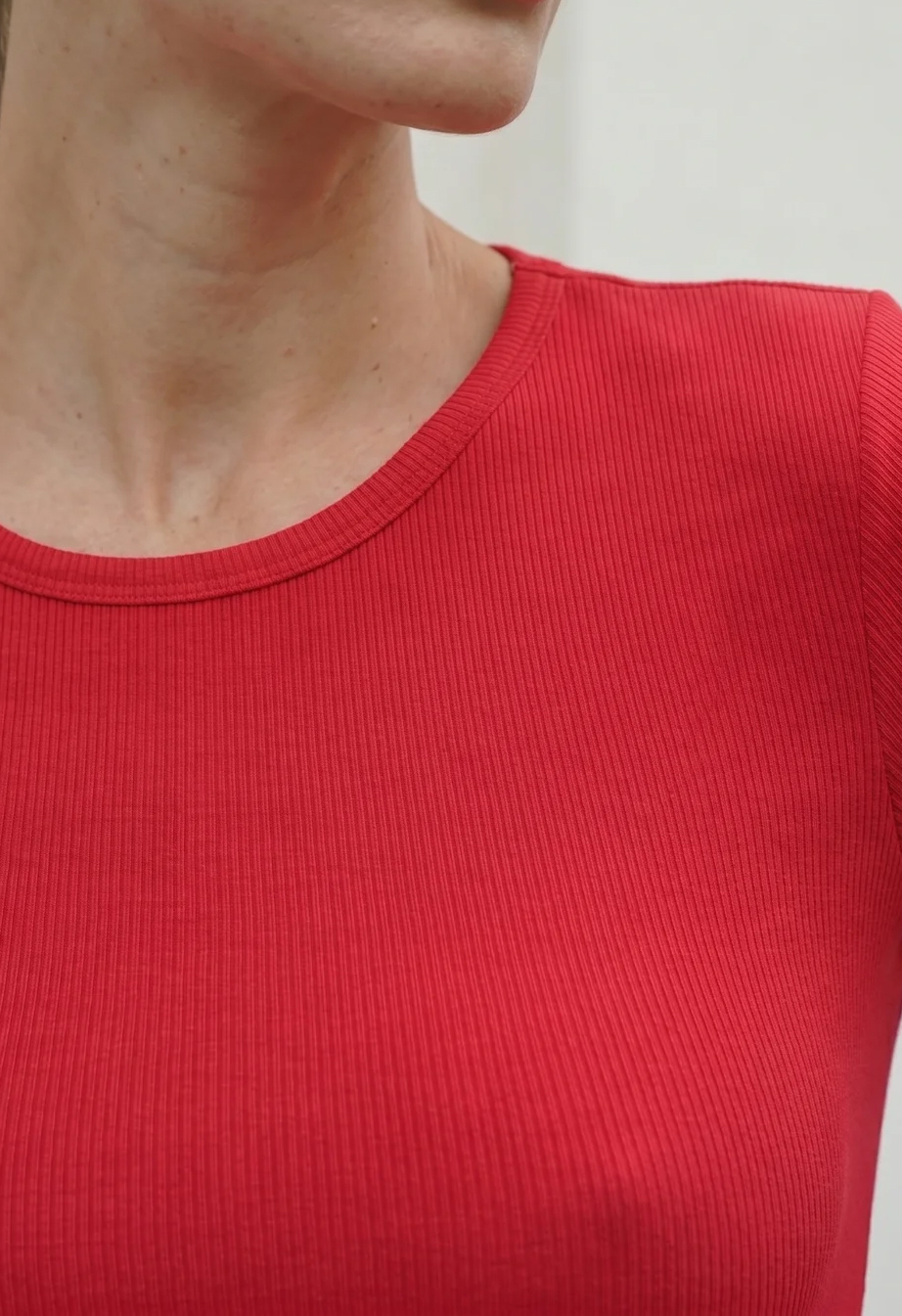 Body Staff q red