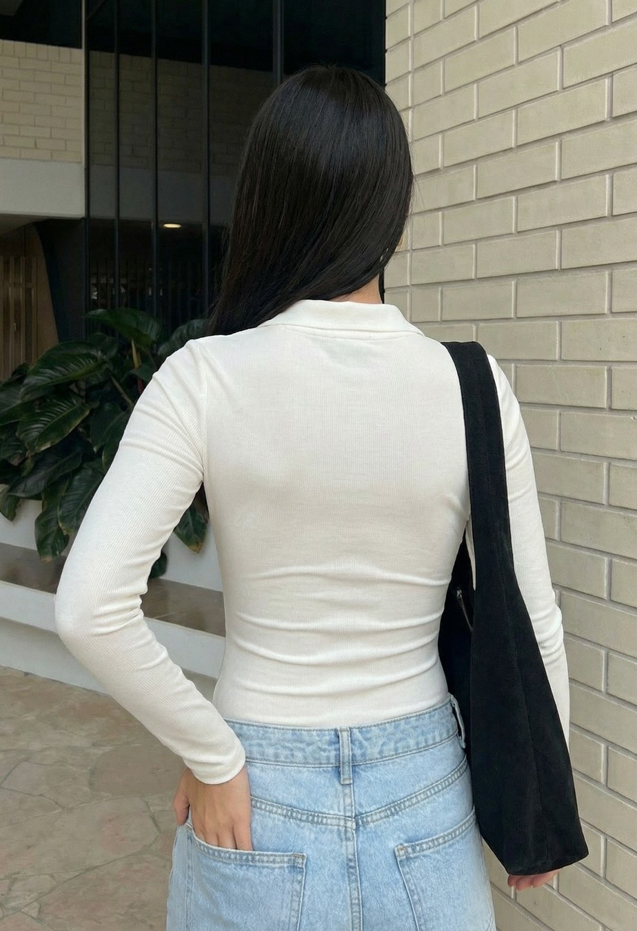 Body Staff bl white