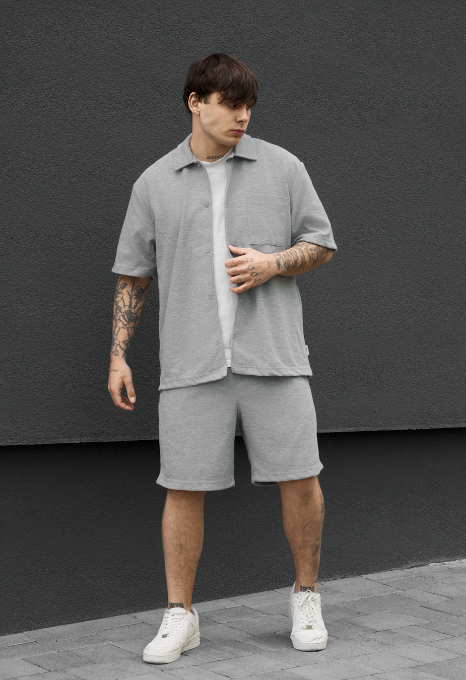 Komplet koszula + spodenki Staff en light gray