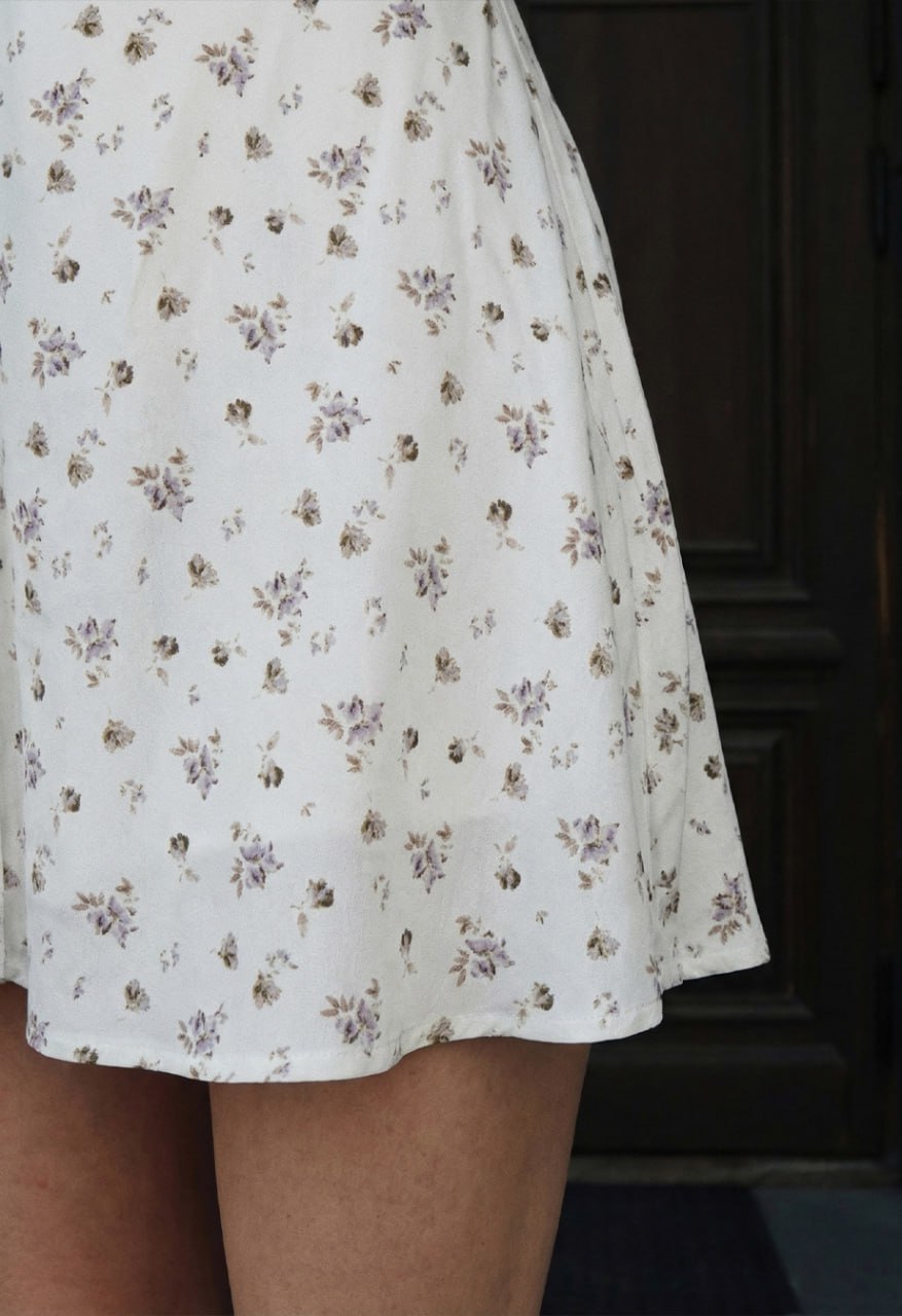 Spódnic aStaff ke fowers